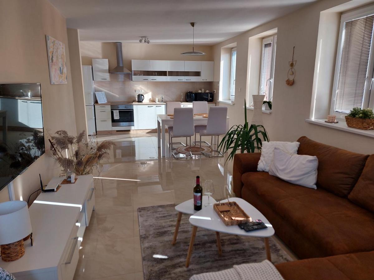 Frastak Apartment フロホヴェック エクステリア 写真
